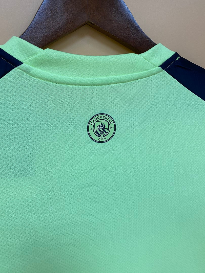 22 23 Manchester City and Away