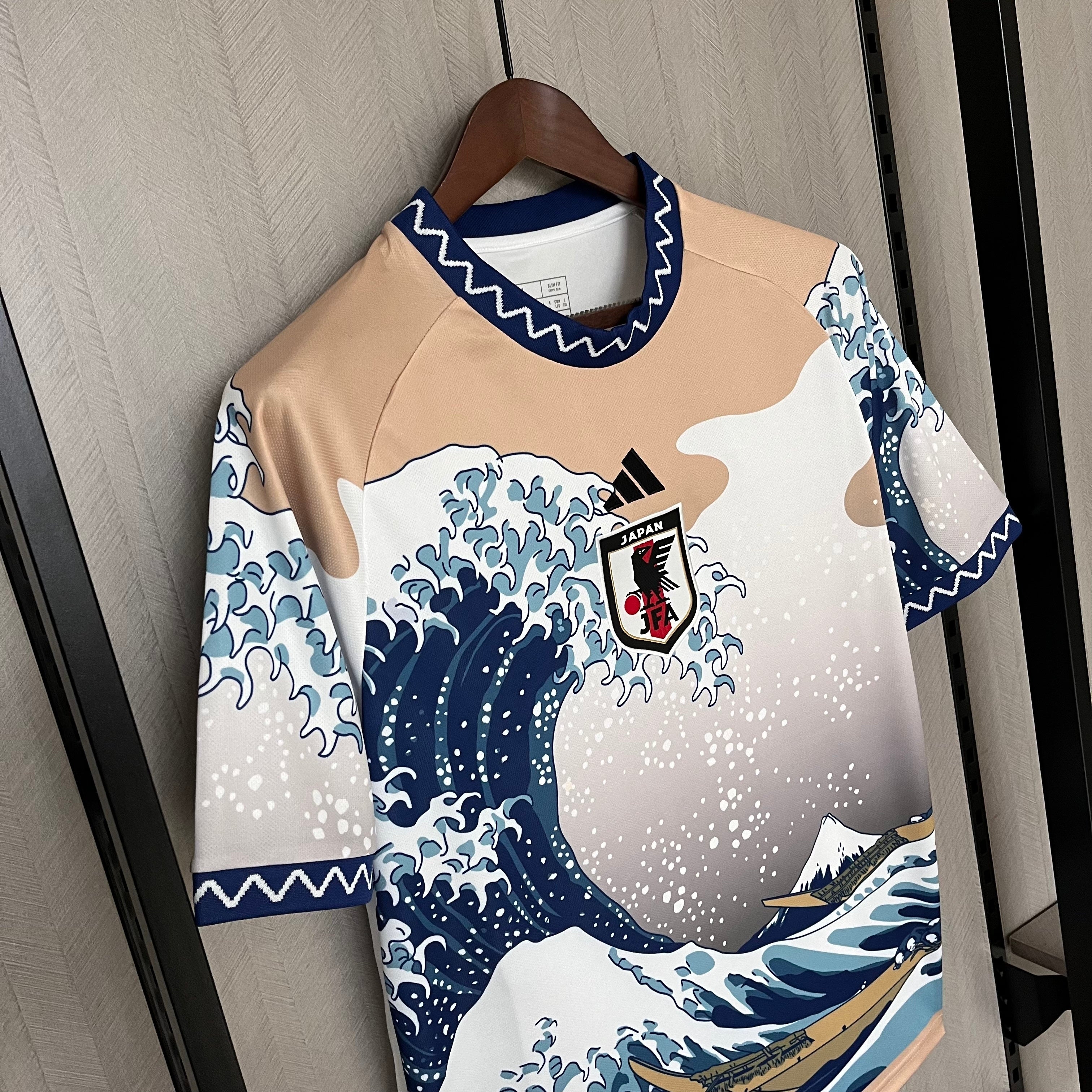 2024/25 Japan Special Edition Waves