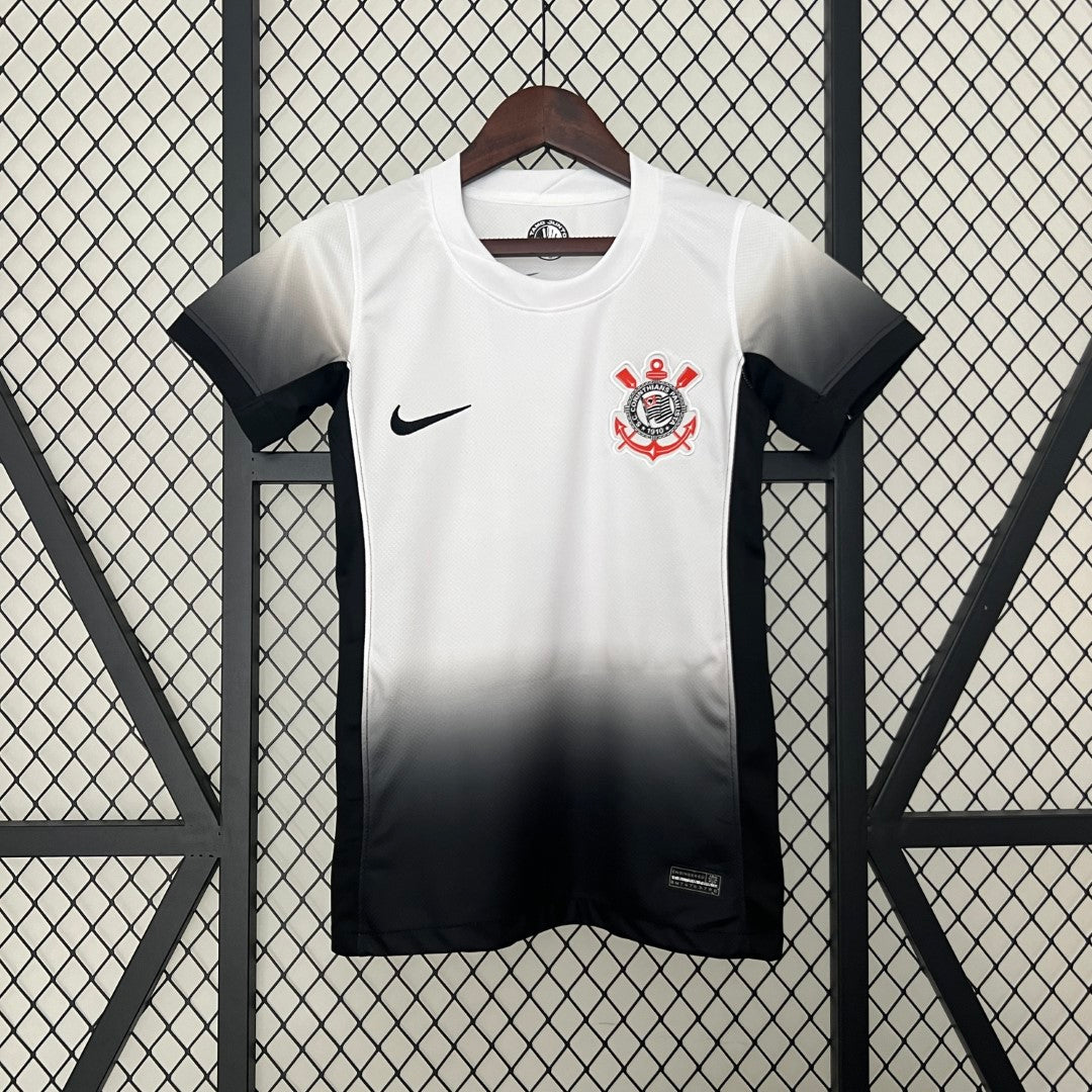 24 25 Women Corinthians Home