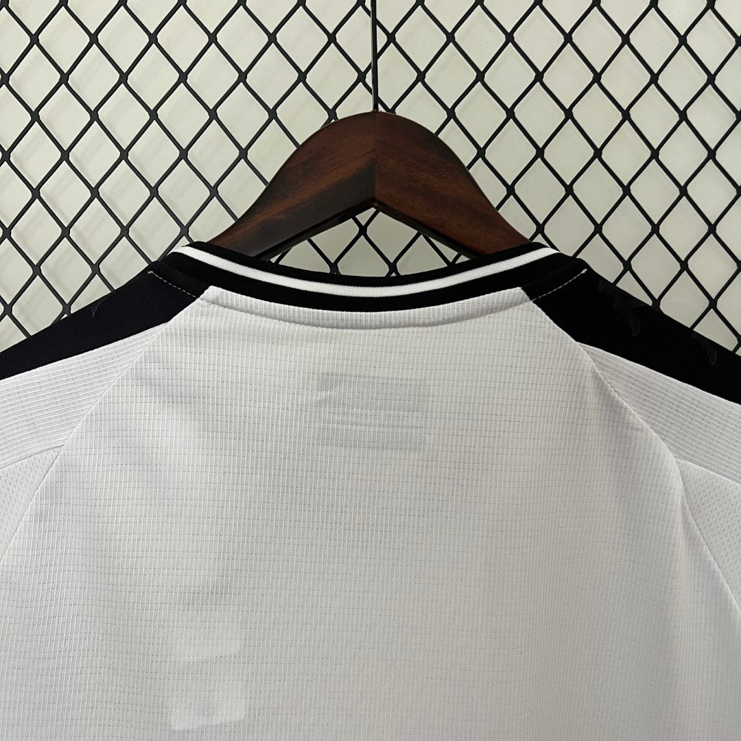 24 25 Women Vasco da Gama Away