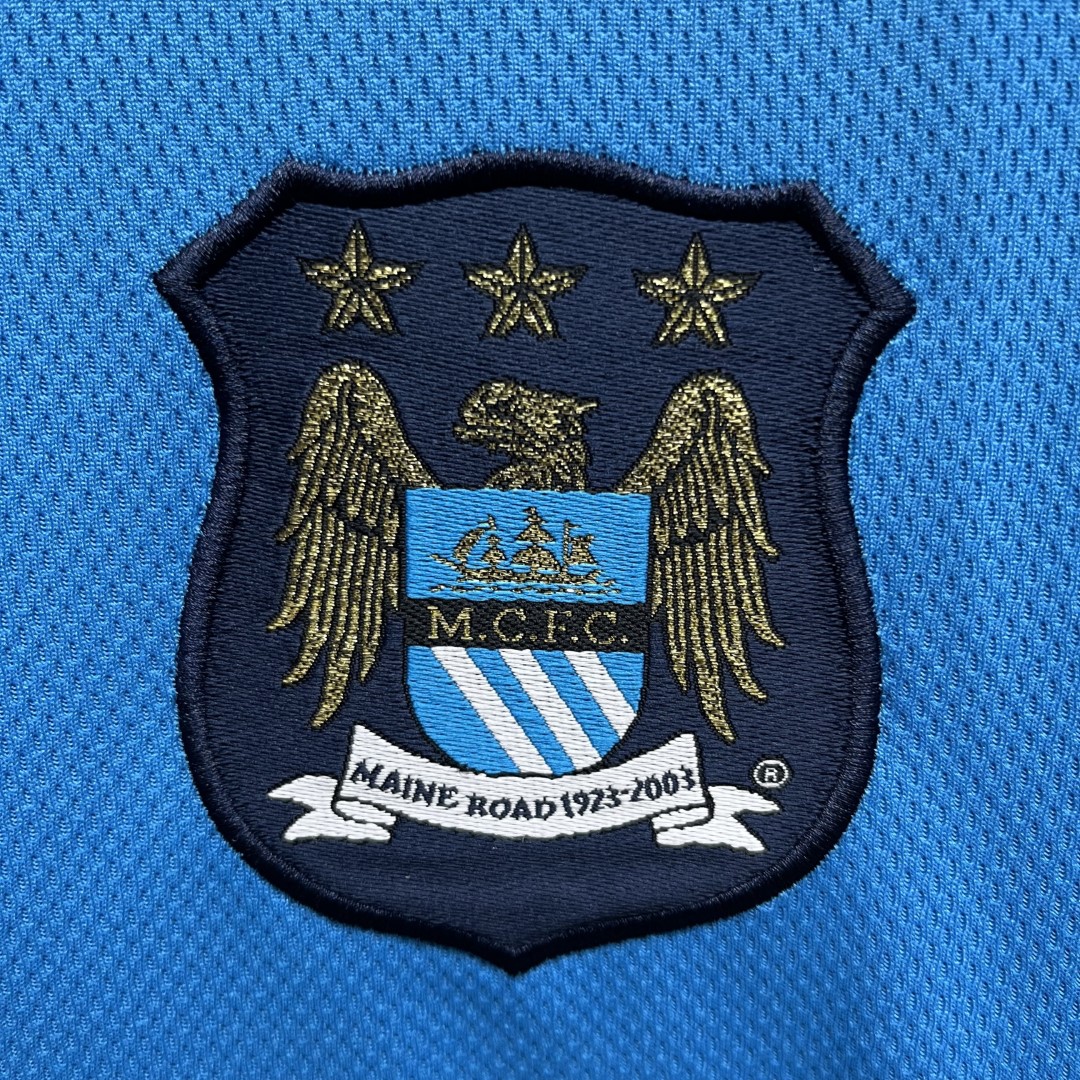 Retro 02 03 Manchester City Home