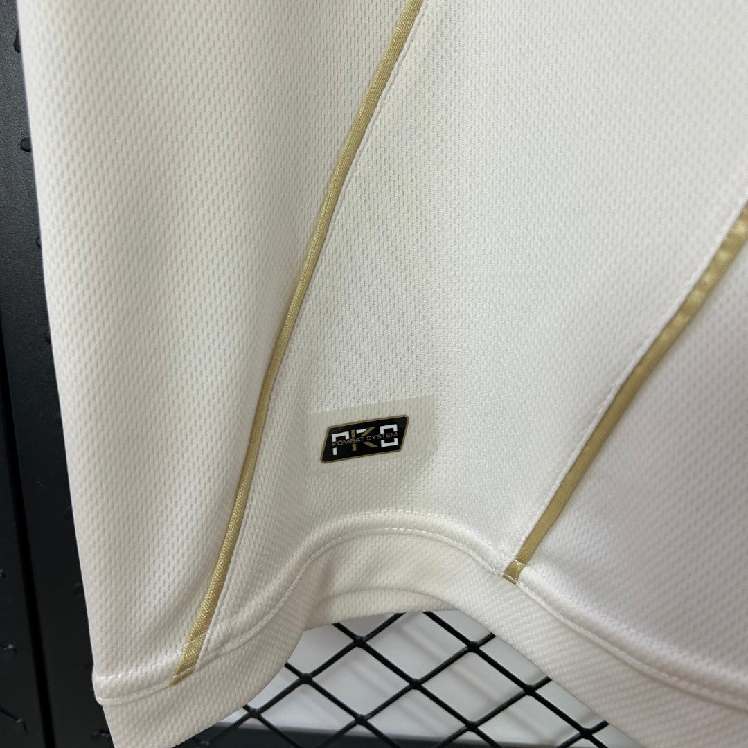 24 25 Vasco da Gama Third Away