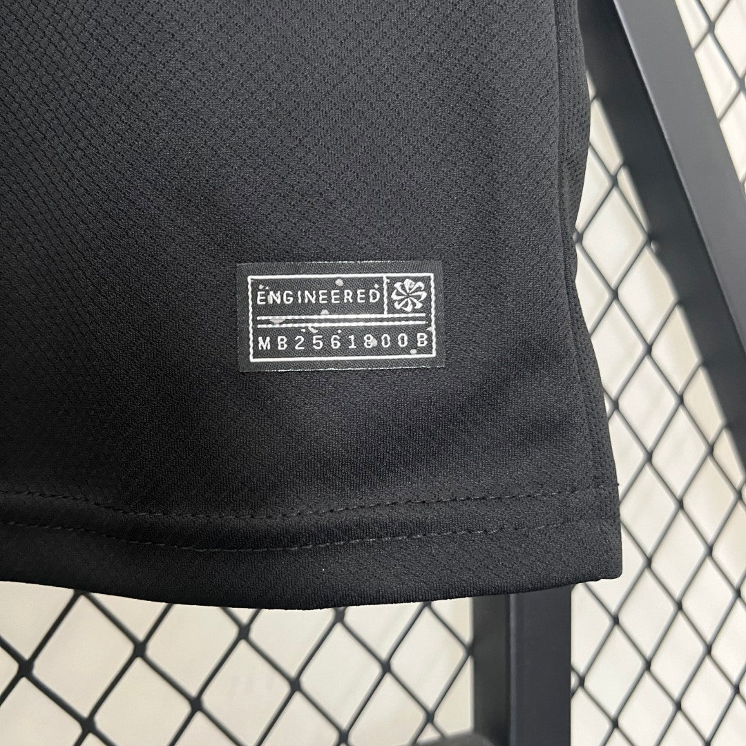 24 25 Corinthians Away