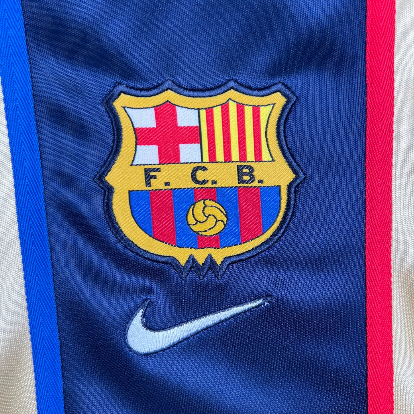 Retro Barcelona 2002 Away